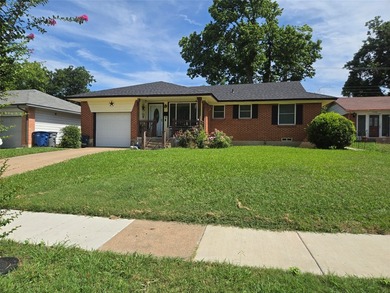Nestled on a generous lot in an established Dallas neighborhood - photo 1