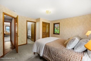 Wake to panoramic, south-facing views of Lake Pend Oreille - photo 44
