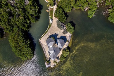 Discover unparalleled privacy and tranquility in this - photo 2