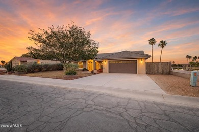 Amazing move in ready waterfront home with quality upgrades - photo 1