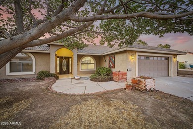 Amazing move in ready waterfront home with quality upgrades - photo 4
