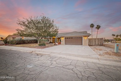 Amazing move in ready waterfront home with quality upgrades - photo 5
