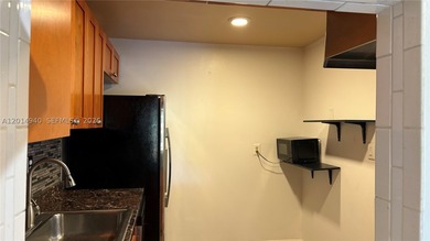 Turnkey and great location in this 1 bedroom, 1.5 bath. The - photo 5
