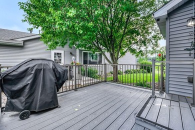 Rare end-unit, one-level townhome on Castlewood Golf Course - photo 11