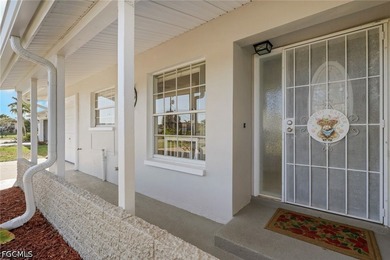 PRICE IMPROVEMENT! OUTSTANDING, 3 Bedroom, 2 Bath, remodeled - photo 3