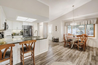 Rare end-unit, one-level townhome on Castlewood Golf Course - photo 18