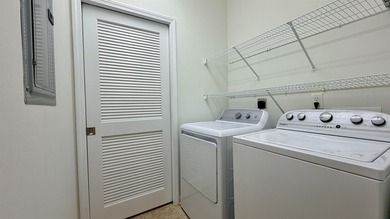 Vacant and completely move-in ready, this exceptional top-floor - photo 19