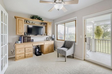 Rare end-unit, one-level townhome on Castlewood Golf Course - photo 22
