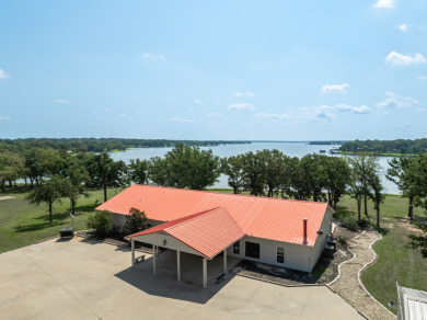 Private Waterfront Family Compound on Peninsula - 7+ Acres - photo 4