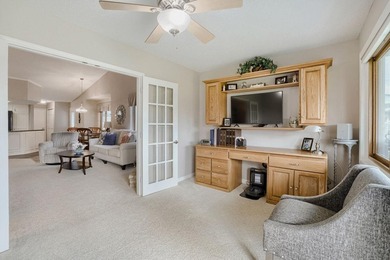 Rare end-unit, one-level townhome on Castlewood Golf Course - photo 24
