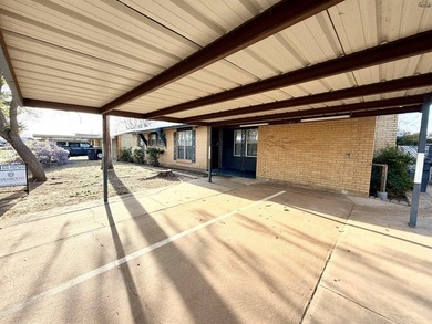 Charming 3-bedroom, 1.5-bath home with Pergo wood and tile - photo 25