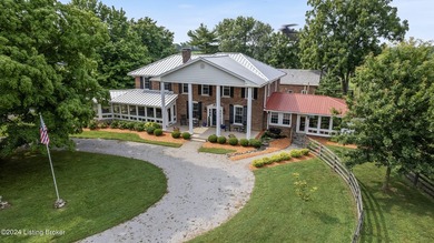 Welcome to 575 Moody Pike where Southern charm meets historic - photo 1