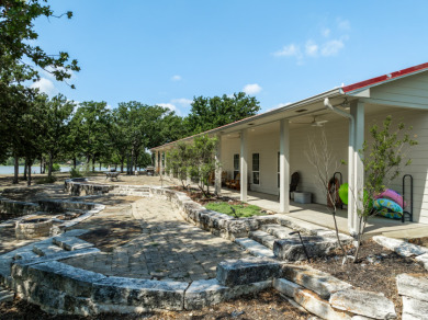 Private Waterfront Family Compound on Peninsula - 7+ Acres - photo 6