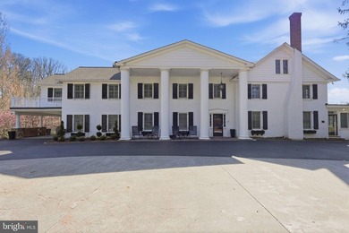 Glenloch Manor is the rare property that delivers both - photo 2
