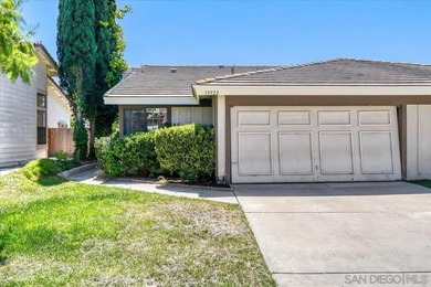 Welcome to this single-story twin home in Rancho Penasquitos! - photo 3