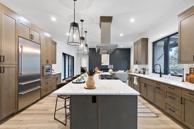 Welcome to refined modern farmhouse living in this stunning - photo 10
