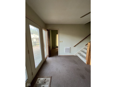 Seller is entertaining all offers! Come and see the palette to - photo 12