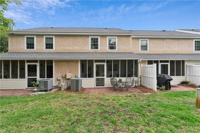 Welcome to easy coastal living in this beautifully maintained - photo 15