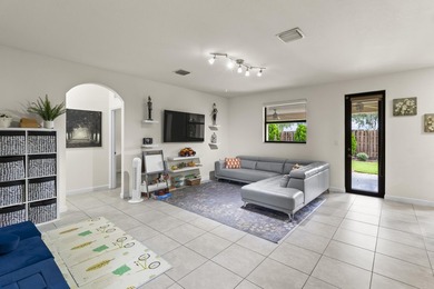 MOTIVATED SELLER - Bring all offers! Exquisite Mediterranean - photo 15