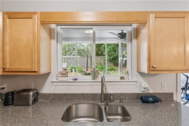 Welcome to easy coastal living in this beautifully maintained - photo 17