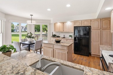 Lock it and leave it convenience! Very desirable patio home in - photo 17