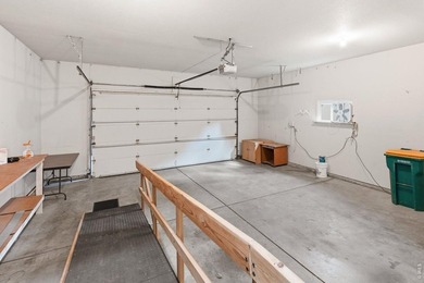 Lock it and leave it convenience! Very desirable patio home in - photo 33