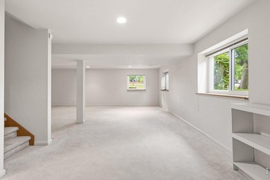 Lock it and leave it convenience! Very desirable patio home in - photo 36