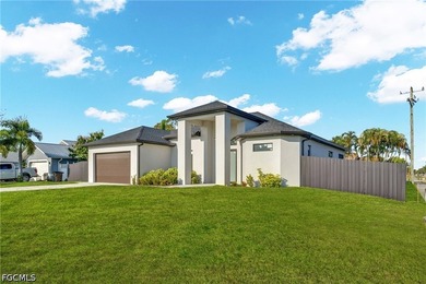 Welcome to this stunning newly built home in the heart of Cape - photo 4