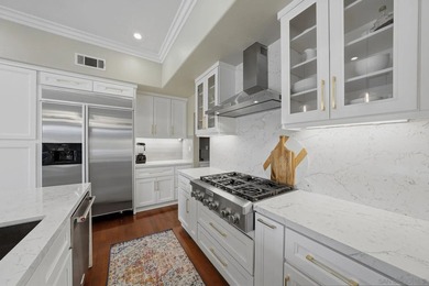 Spacious and beautifully appointed home in the highly desirable - photo 9