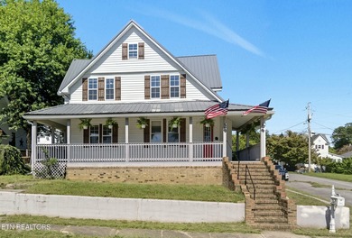 (private lake, pond, creek) Home For Sale in Harriman Tennessee