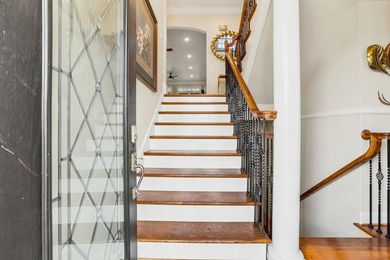 Welcome to luxury coastal living in the highly sought-after - photo 10