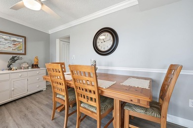Fully renovated one-bedroom, one-bathroom condo in the Atlantis - photo 10