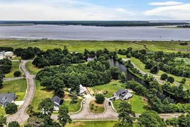 It is an honor to present this exceptional custom-built cottage - photo 9
