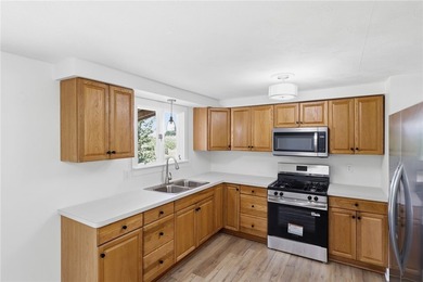 Charming 4-bedroom, 2-bath country home backing to tranquil - photo 11