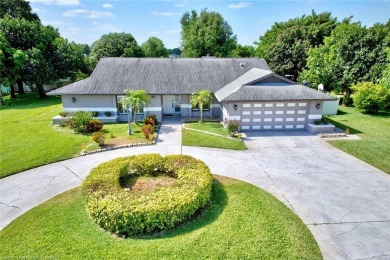 Lake Home For Sale in Lake Placid, Florida