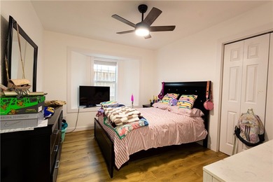 Step into a home where everything has already been done for you - photo 14