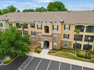 Under contract-accepting backup offers. Welcome to Courtney - photo 3