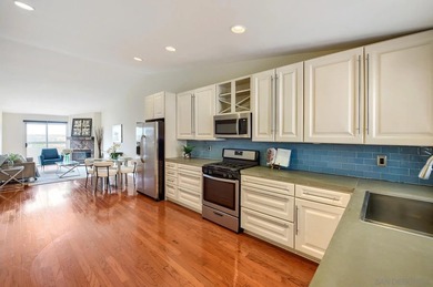 Perched on the top floor with breathtaking panoramic views - photo 9