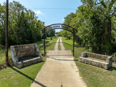 Private Waterfront Family Compound on Peninsula - 7+ Acres - photo 3