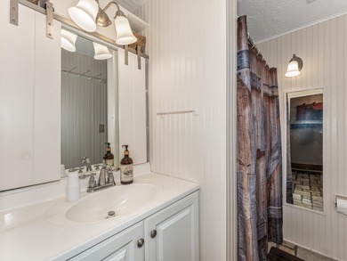 Enjoy this adorable home situated in the Heart of the Northwoods - photo 10