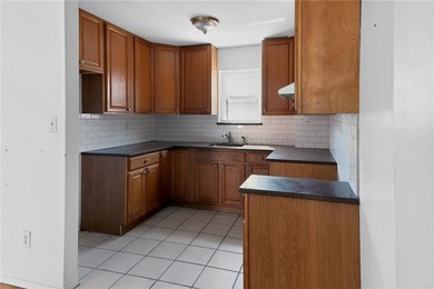 Welcome to 1026 East 86th Street-a rare find in prime Canarsie - photo 11