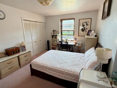 Welcome to Windsor Park Co-op, where resort-style living meets - photo 12