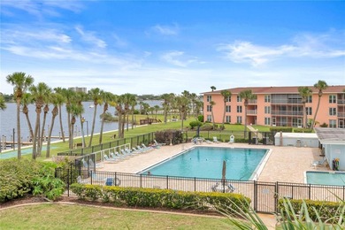 Live the sunny Florida life on the stunning Atlantic - photo 1