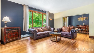Some homes simply check the boxes. This one defines the - photo 5