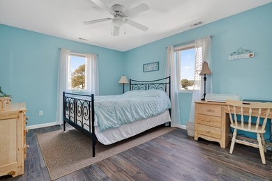 Thoughtfully designed and built with attention to detail, this - photo 45