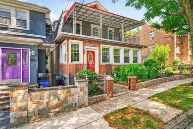 3BR | 4Ba | Elegant pre-war residence on a DOUBLE LOT with - photo 1