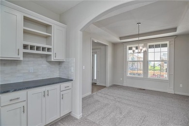 This stunning 2-story Harlow 5 home offers 5 bedrooms, 4 baths - photo 10