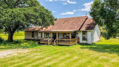 Discover the charm of true country living with this cute 3-bed - photo 2