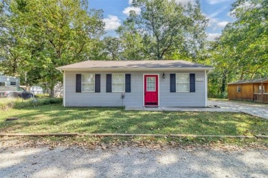 Lake Home Sale Pending in Freeman, Missouri