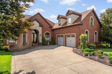 Luxury, timeless craftsmanship, and breathtaking golf course - photo 2